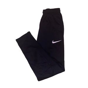 Kids Nike athletic leggings and sweat pants combo